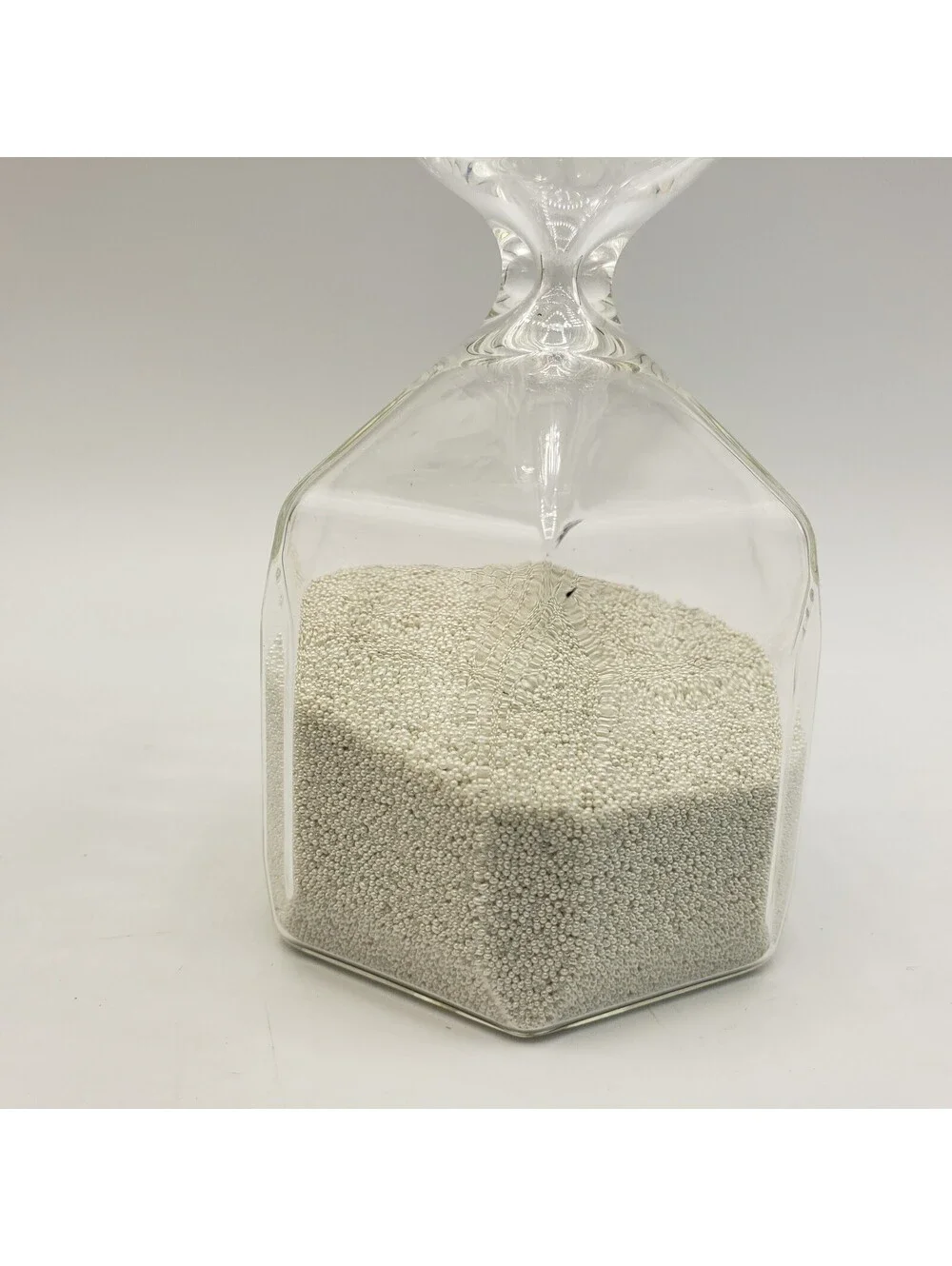 Ikea Tillsyn Geometric Shape Hourglass White Beads Timer 90 Second